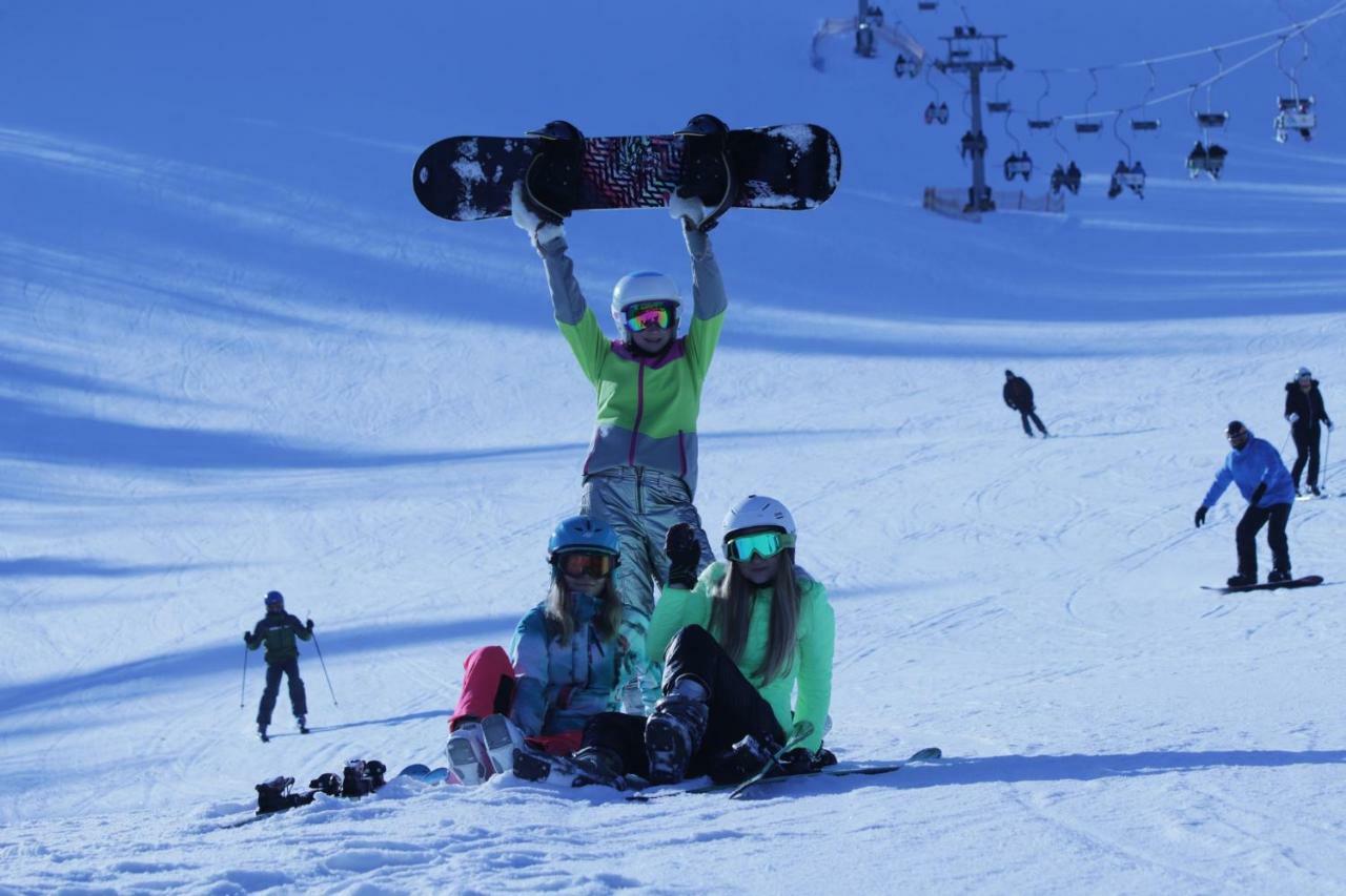 Pensjonat Laworta Ski Ustrzyki Dolne Exterior photo