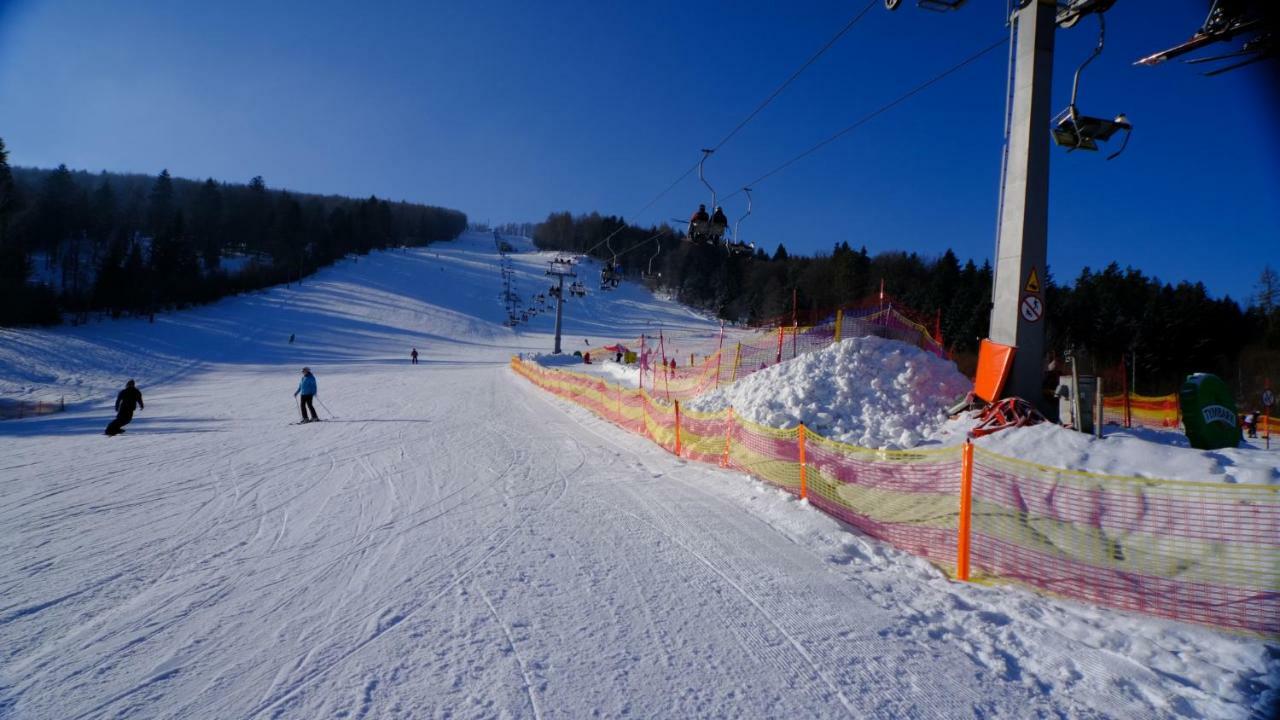 Pensjonat Laworta Ski Ustrzyki Dolne Exterior photo